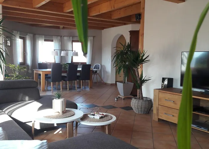 Apartment Steewer Gemütliche Bis 6 Pers In Ruhiger Ortsrandlage